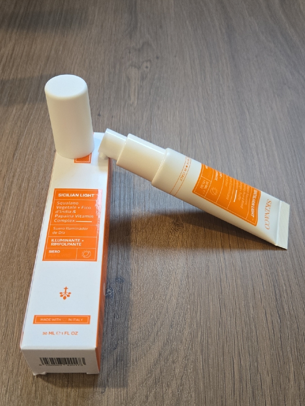SKIN&CO Sicilian Light Brightening Serum 30ml Vitamin C Squalane NEW - Picture 3 of 6